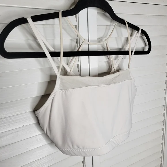 Athleta Powervita Superstrap Strappy Mesh Detail White Sports Bra MEDIUM EUC - Picture 3 of 9